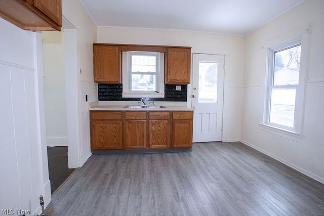 24 Sexton Street, Struthers, OH 44471