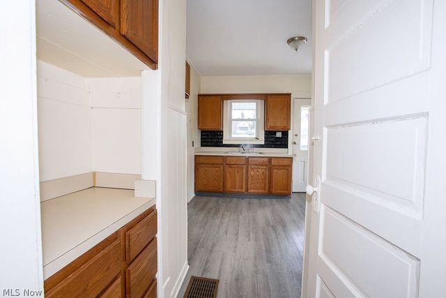 24 Sexton Street, Struthers, OH 44471