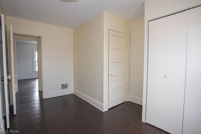 24 Sexton Street, Struthers, OH 44471