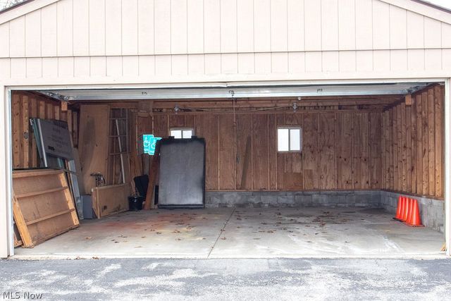 24 Sexton Street, Struthers, OH 44471