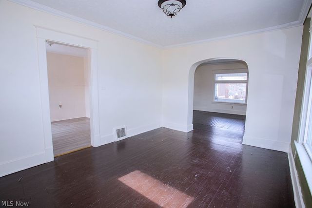 24 Sexton Street, Struthers, OH 44471