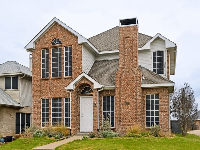 1352 Marken Court, Carrollton, TX 75007