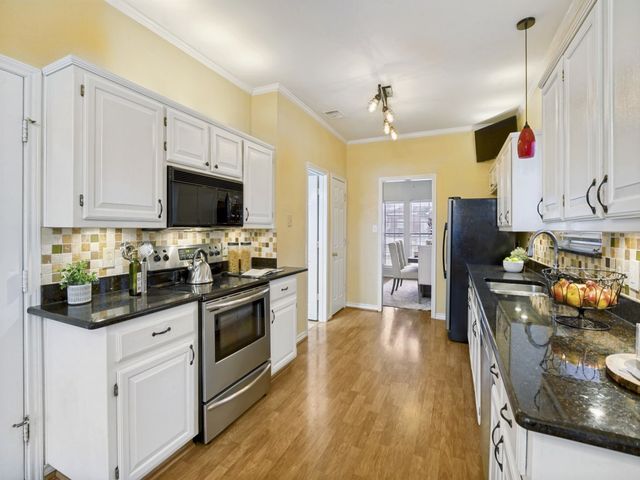 1352 Marken Court, Carrollton, TX 75007