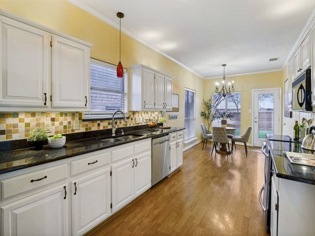 1352 Marken Court, Carrollton, TX 75007