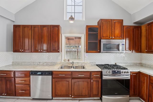1431 E 15th Street, Des Moines, IA 50316