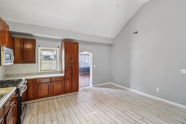 1431 E 15th Street, Des Moines, IA 50316