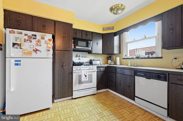 2012 TOMLINSON, Philadelphia, PA 19116