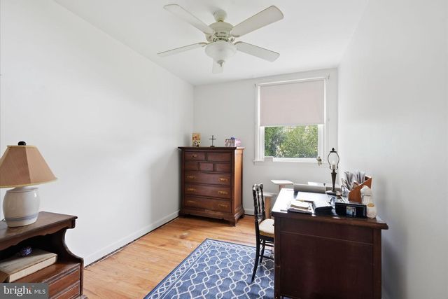 2012 TOMLINSON, Philadelphia, PA 19116