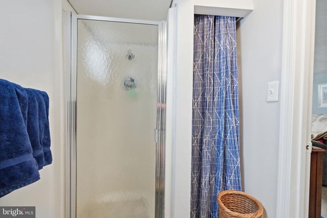 2012 TOMLINSON, Philadelphia, PA 19116