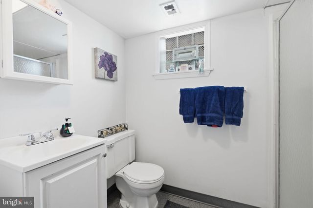 2012 TOMLINSON, Philadelphia, PA 19116
