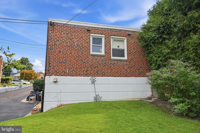 2012 TOMLINSON, Philadelphia, PA 19116