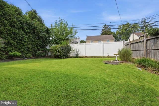 2012 TOMLINSON, Philadelphia, PA 19116