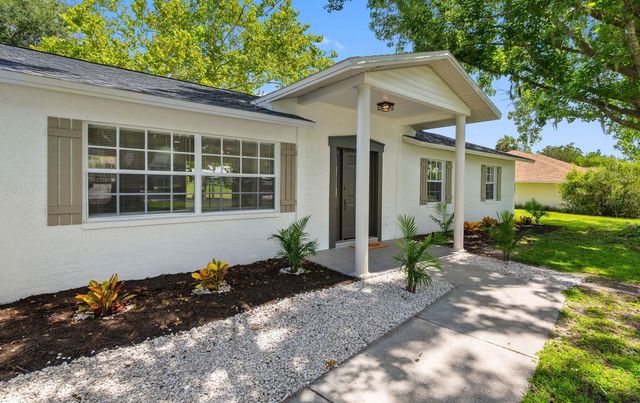11836 ORANGE STREET, San Antonio, FL 33576
