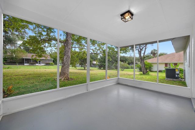 11836 ORANGE STREET, San Antonio, FL 33576