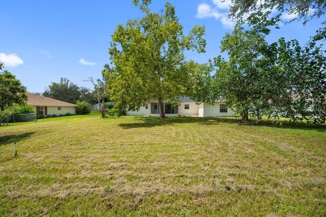 11836 ORANGE STREET, San Antonio, FL 33576