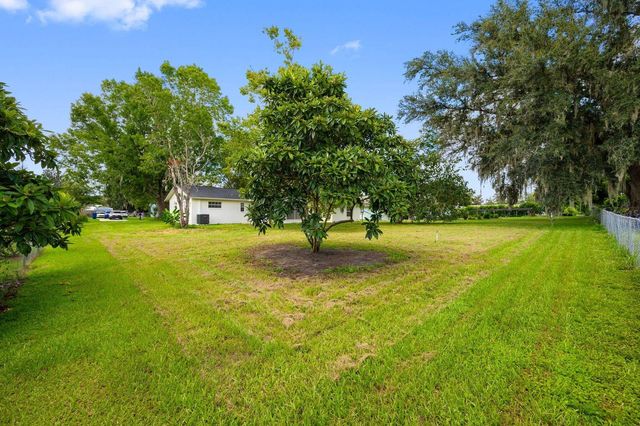 11836 ORANGE STREET, San Antonio, FL 33576