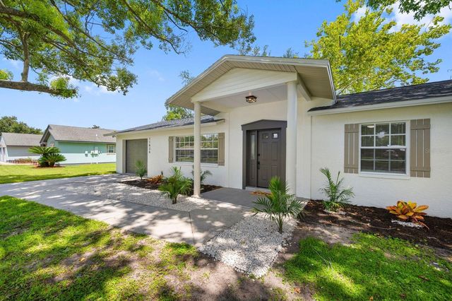 11836 ORANGE STREET, San Antonio, FL 33576