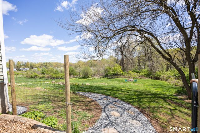 564 Ridgewood Road, Middletown, CT 06457