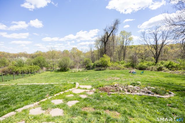 564 Ridgewood Road, Middletown, CT 06457