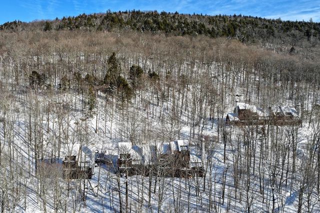 11 Blueberry Ledge Ridge L-3, Plymouth, VT 05056
