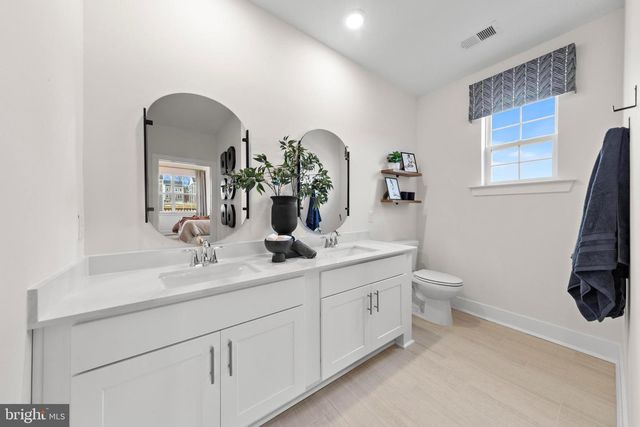 2108 PRINCE HALL, Pennington, NJ 08534