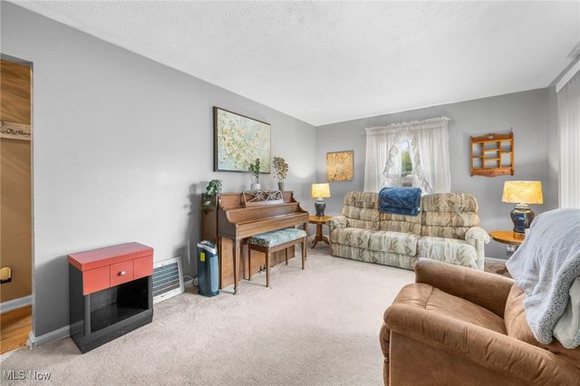 6950 Hopkins Road, Mentor, OH 44060