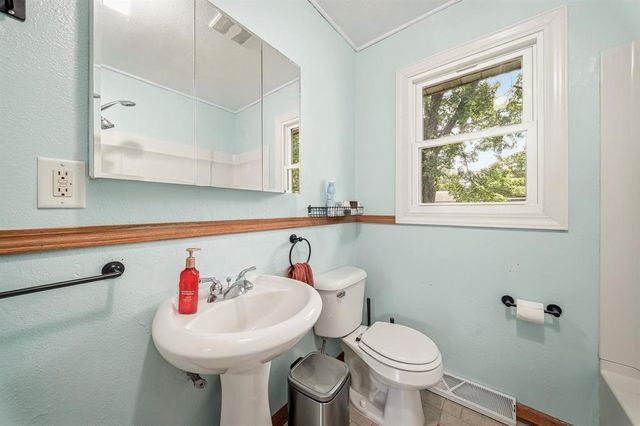 325 Selma Street, Eau Claire, WI 54703