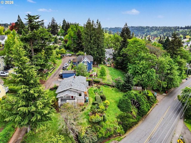 700 OAK St, Silverton, OR 97381