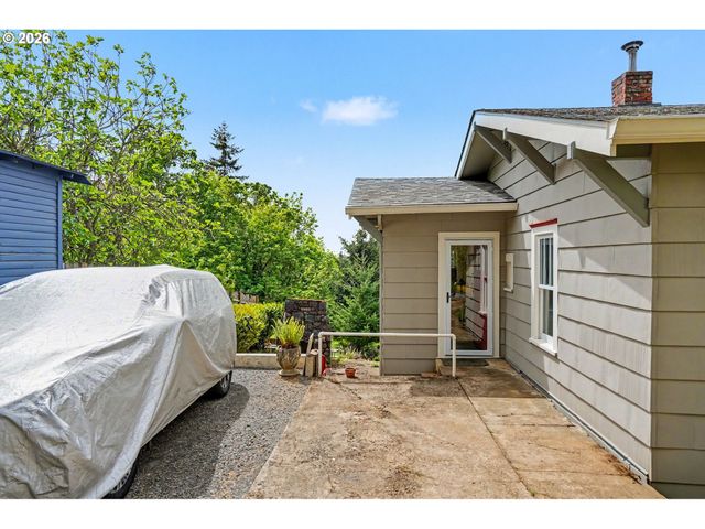 700 OAK St, Silverton, OR 97381