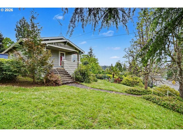 700 OAK St, Silverton, OR 97381