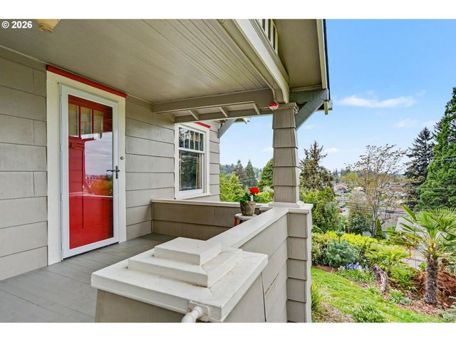 700 OAK St, Silverton, OR 97381