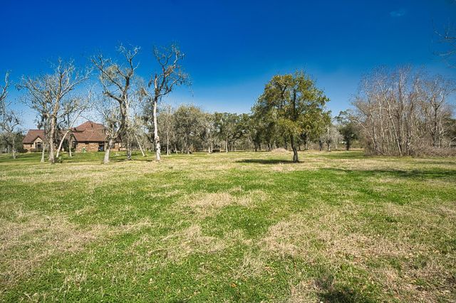 3018 Bayou View Court, Richwood, TX 77515