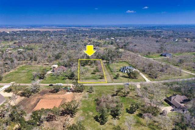 3018 Bayou View Court, Richwood, TX 77515