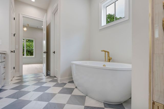 2913 Vaulx Ln, Nashville, TN 37204