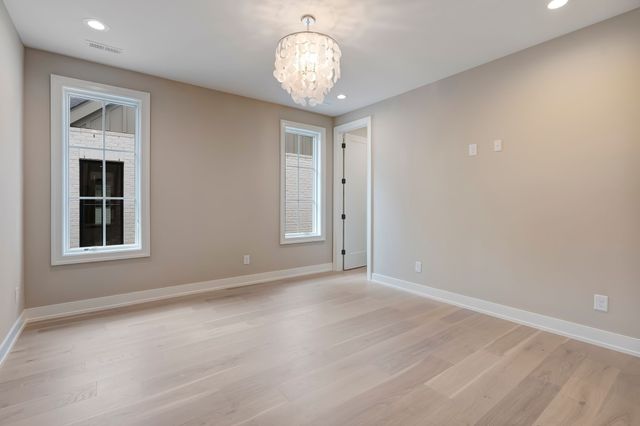 2913 Vaulx Ln, Nashville, TN 37204