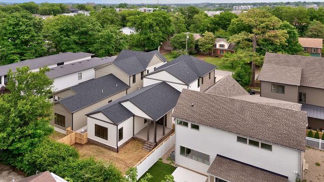 2913 Vaulx Ln, Nashville, TN 37204
