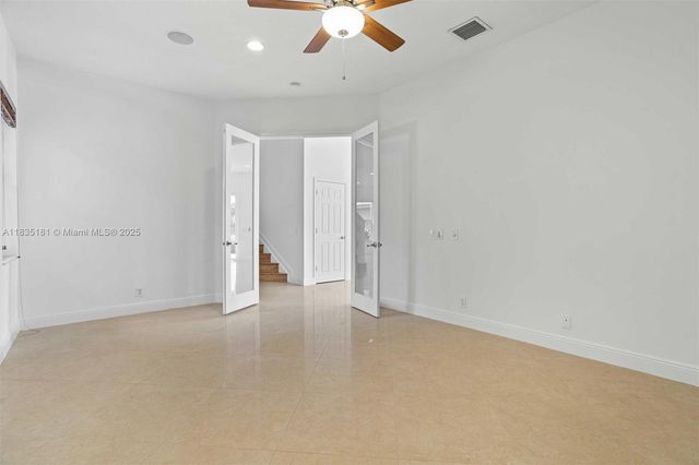 926 Marina Dr, Weston, FL 33327