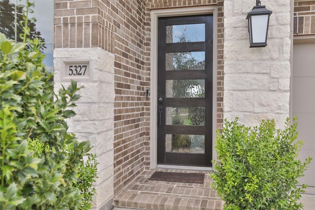5327 Birch Shadow Drive, Fulshear, TX 77441