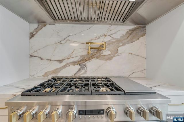 82 Watchung Avenue, Montclair, NJ 07043