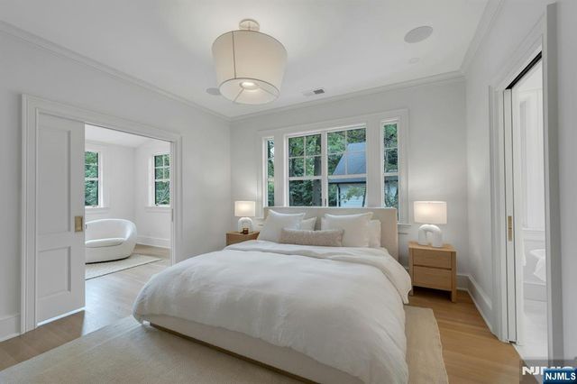 82 Watchung Avenue, Montclair, NJ 07043