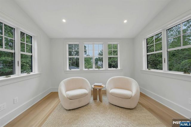 82 Watchung Avenue, Montclair, NJ 07043