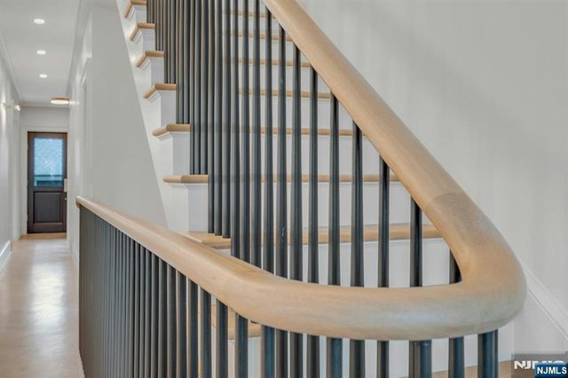 82 Watchung Avenue, Montclair, NJ 07043