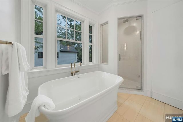 82 Watchung Avenue, Montclair, NJ 07043