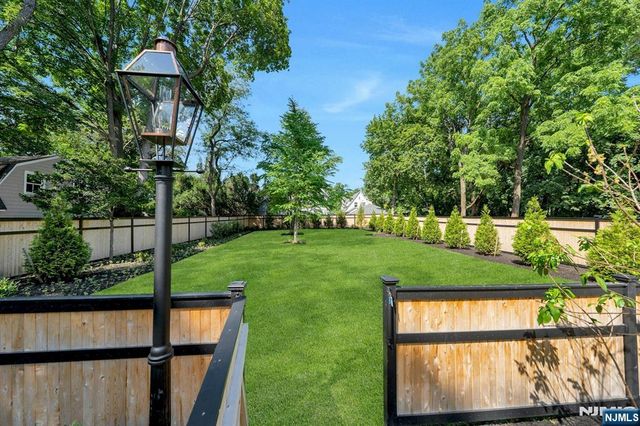 82 Watchung Avenue, Montclair, NJ 07043