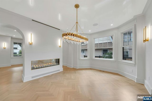 82 Watchung Avenue, Montclair, NJ 07043