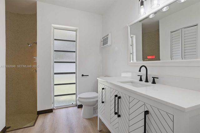 18490 SW 83rd Ave, Cutler Bay, FL 33157