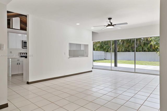 18490 SW 83rd Ave, Cutler Bay, FL 33157