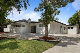 18490 SW 83rd Ave, Cutler Bay, FL 33157