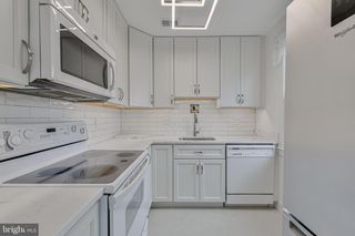 2807 ARLINGTON BLVD #301, Arlington, VA 22201