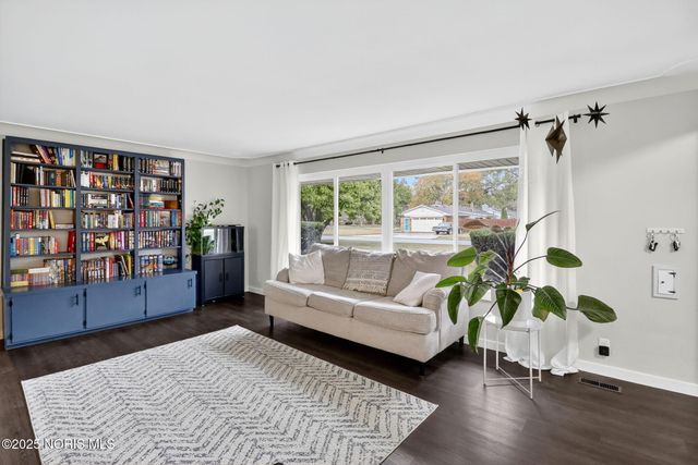 3607 Roberta Drive, Toledo, OH 43614